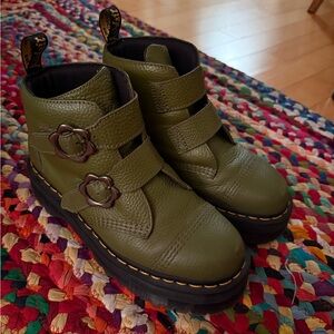 Devon Flower Buckle Leather Platform Boots Khaki Green
